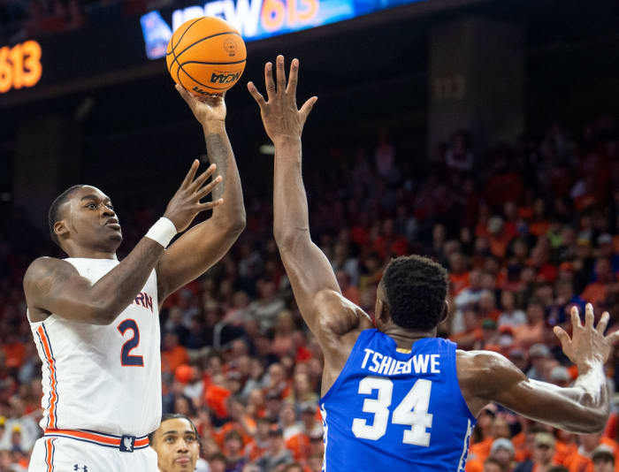 Auburn Tigers forward Jaylin Williams (2) as Auburn Tigers men's basketball takes on Kentucky Wildcats at Auburn Arena in Auburn, Ala., on Saturday, Jan. 22, 2022. Auburn Tigers defeated Kentucky Wildcats 80-71.